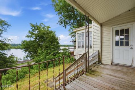 16 1st Street Castleton NY 12033