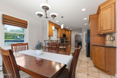 29 Meadowbrook Road Watervliet NY 12189