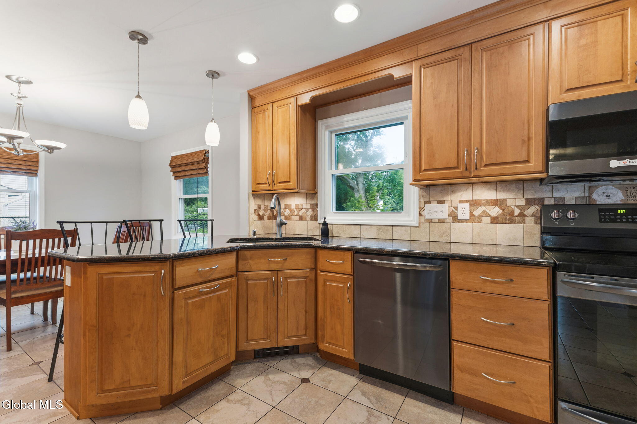 29 Meadowbrook Road Watervliet NY 12189