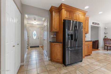 29 Meadowbrook Road Watervliet NY 12189