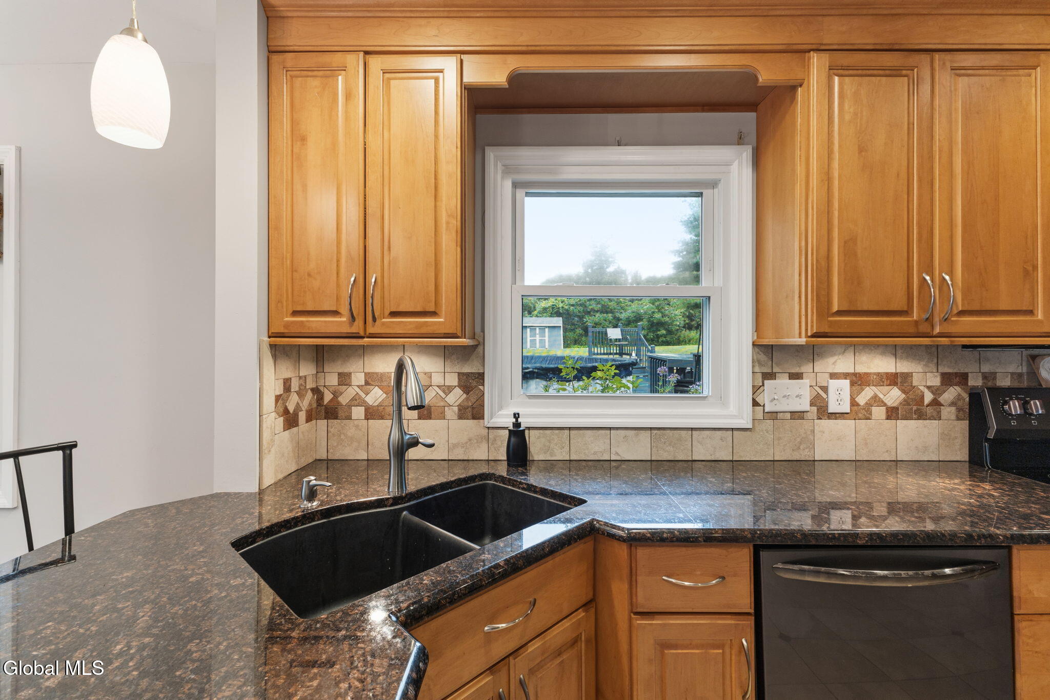 29 Meadowbrook Road Watervliet NY 12189