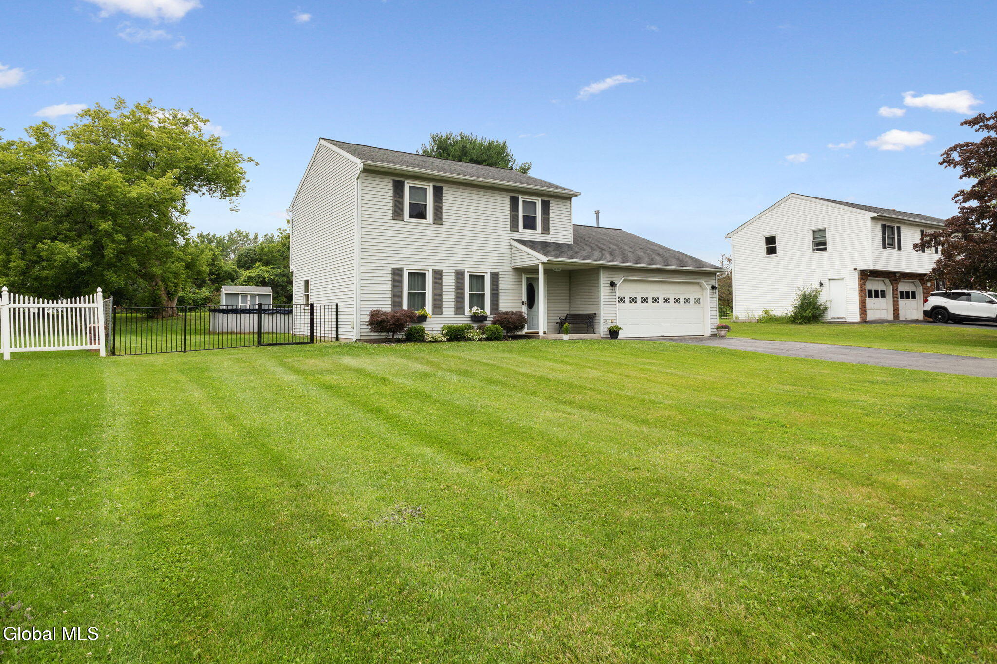 29 Meadowbrook Road Watervliet NY 12189