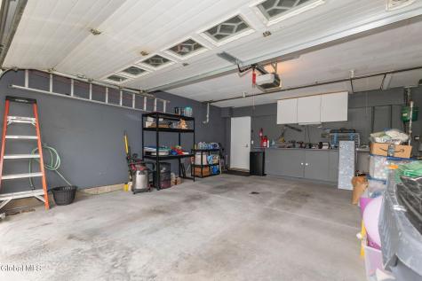 29 Meadowbrook Road Watervliet NY 12189