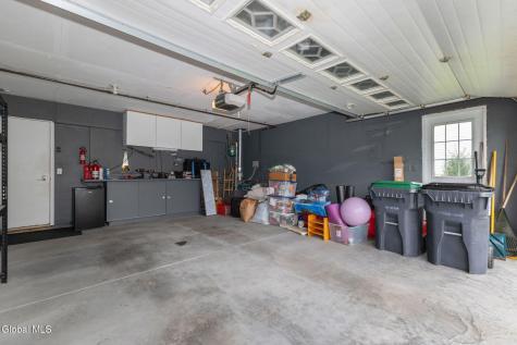 29 Meadowbrook Road Watervliet NY 12189
