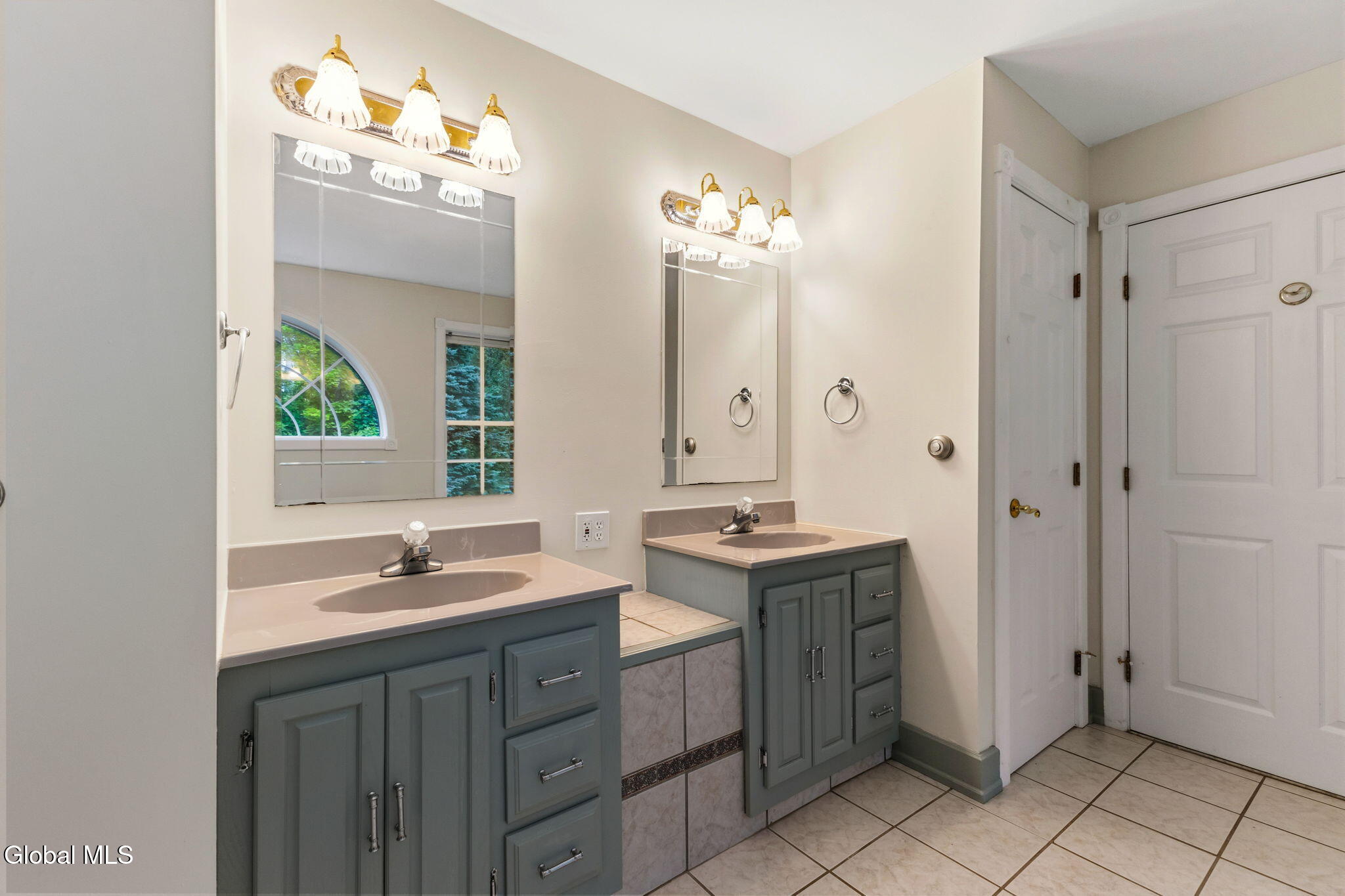 760 Krumkill Road Albany NY 12203