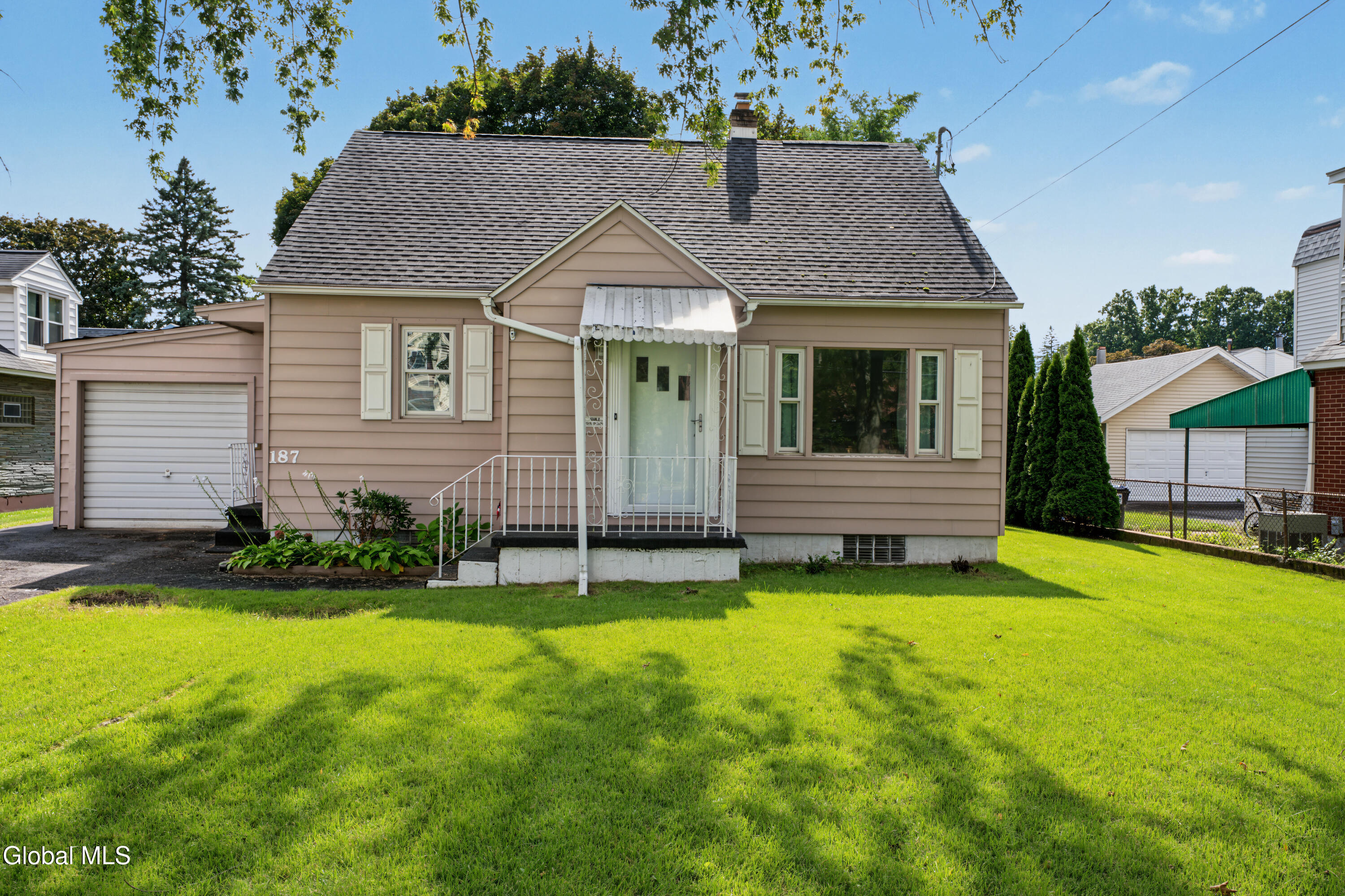 187 Mariaville Road Schenectady NY 12306