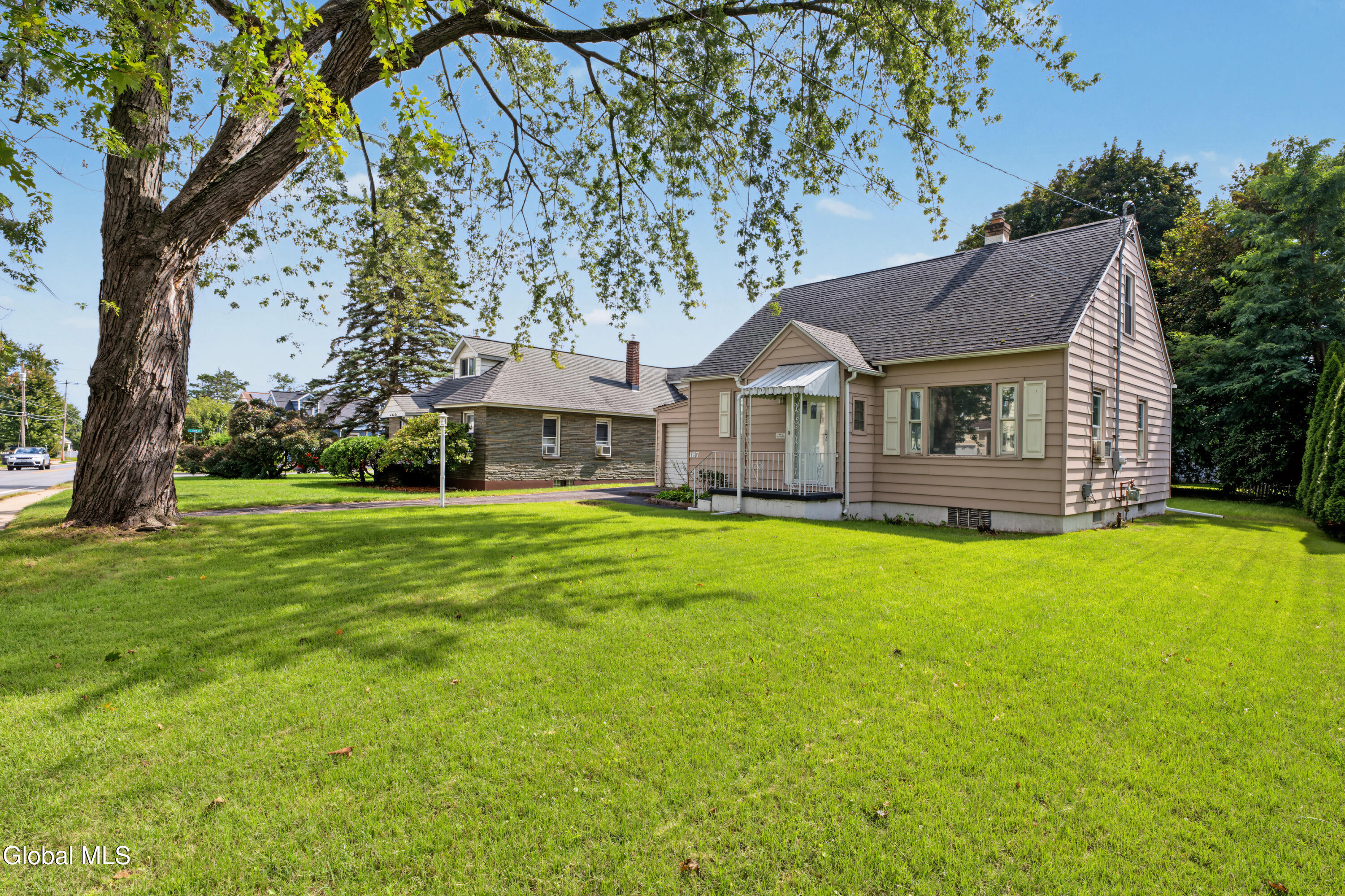 187 Mariaville Road Schenectady NY 12306