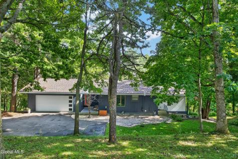 46 East Road Troy NY 12180