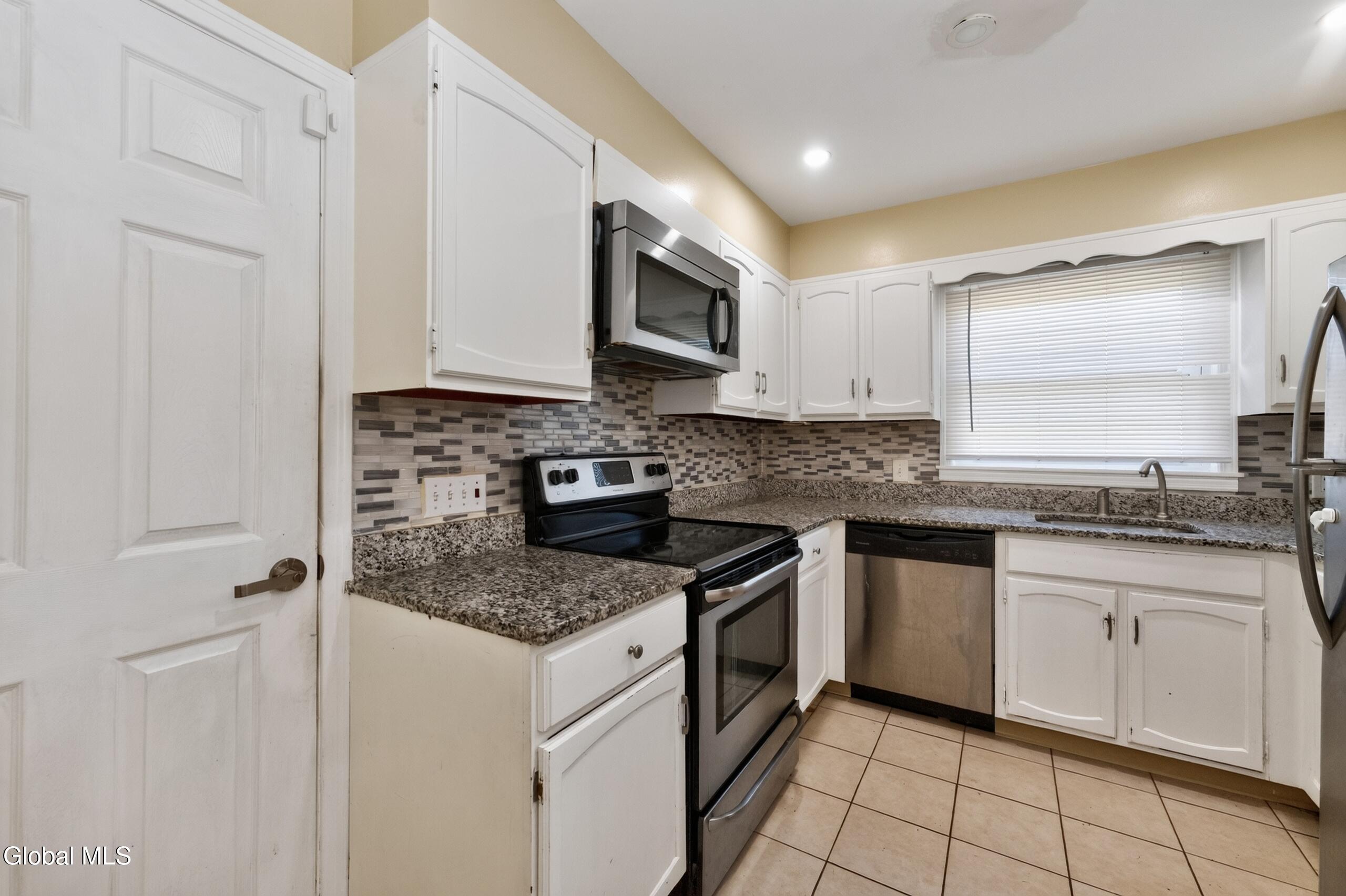 127 Park Avenue Schenectady NY 12304