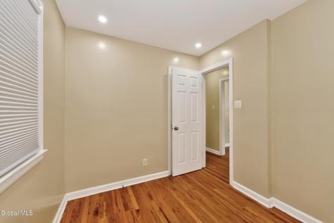 127 Park Avenue Schenectady NY 12304