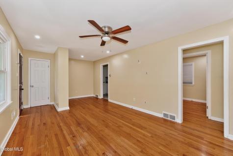 127 Park Avenue Schenectady NY 12304