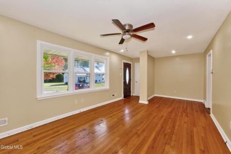 127 Park Avenue Schenectady NY 12304