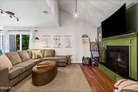 245 Hampton Avenue Rensselaer NY 12144