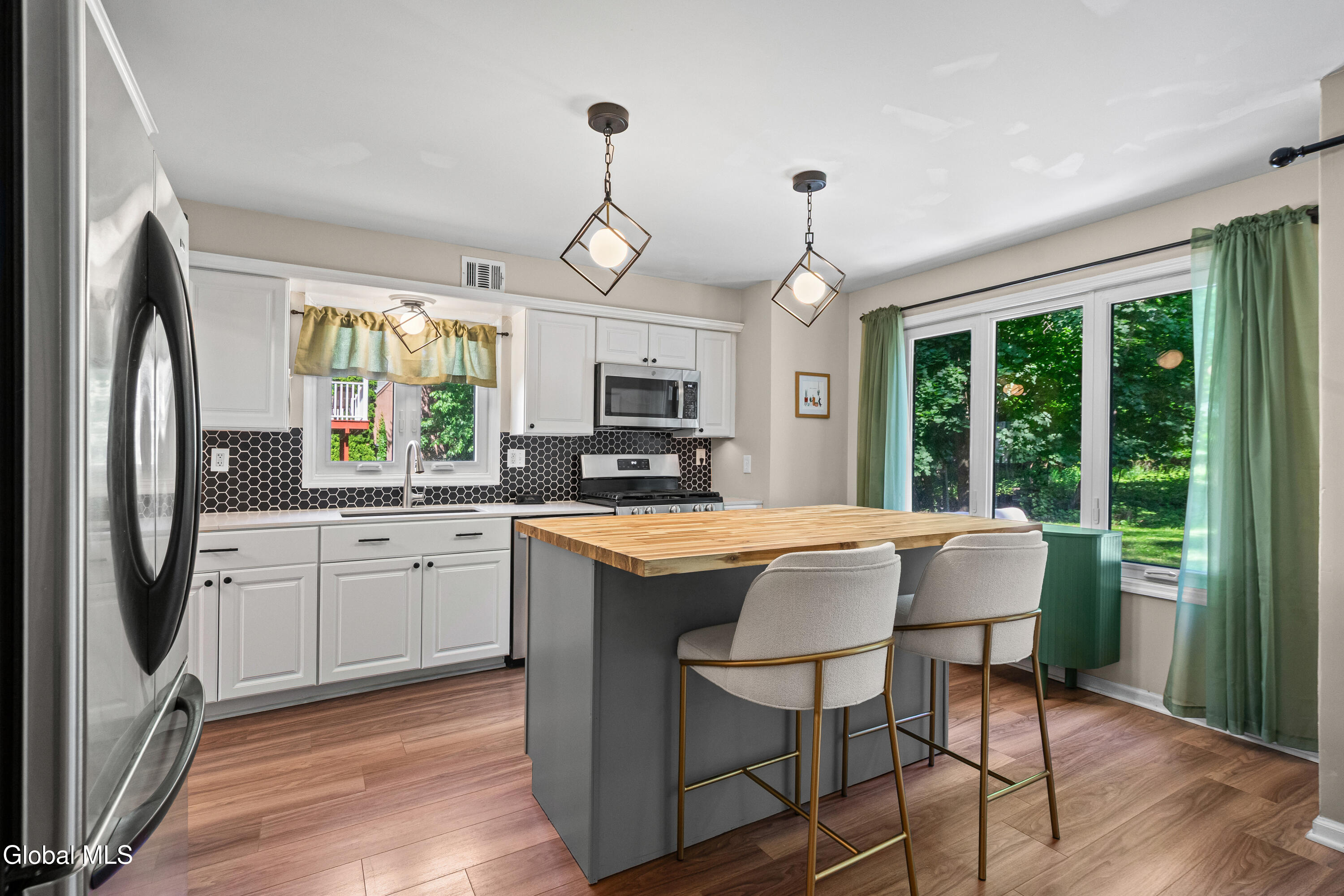 245 Hampton Avenue Rensselaer NY 12144