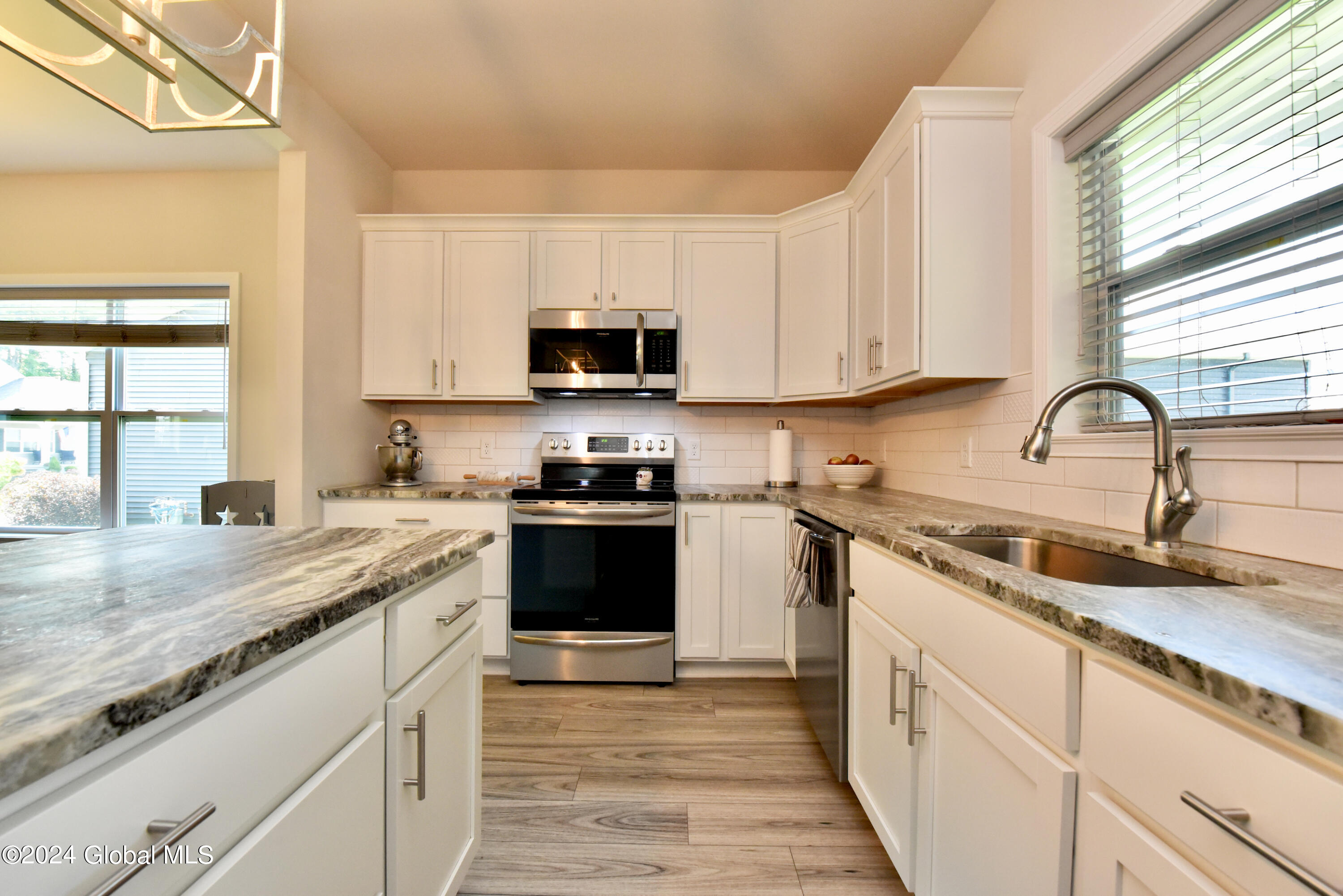 36 Vettura Court Malta NY 12020