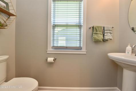 36 Vettura Court Malta NY 12020