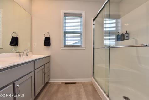 36 Vettura Court Malta NY 12020