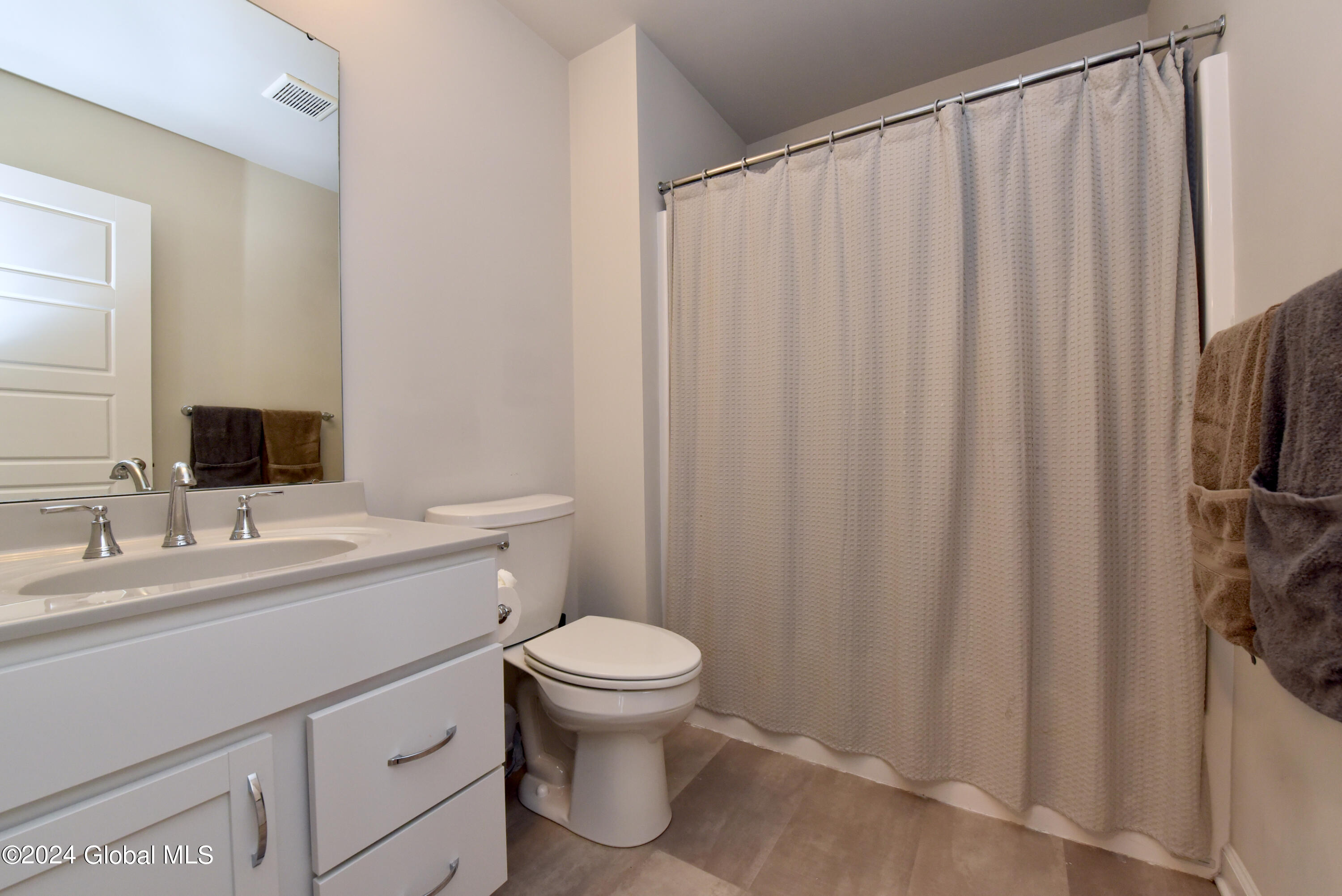 36 Vettura Court Malta NY 12020