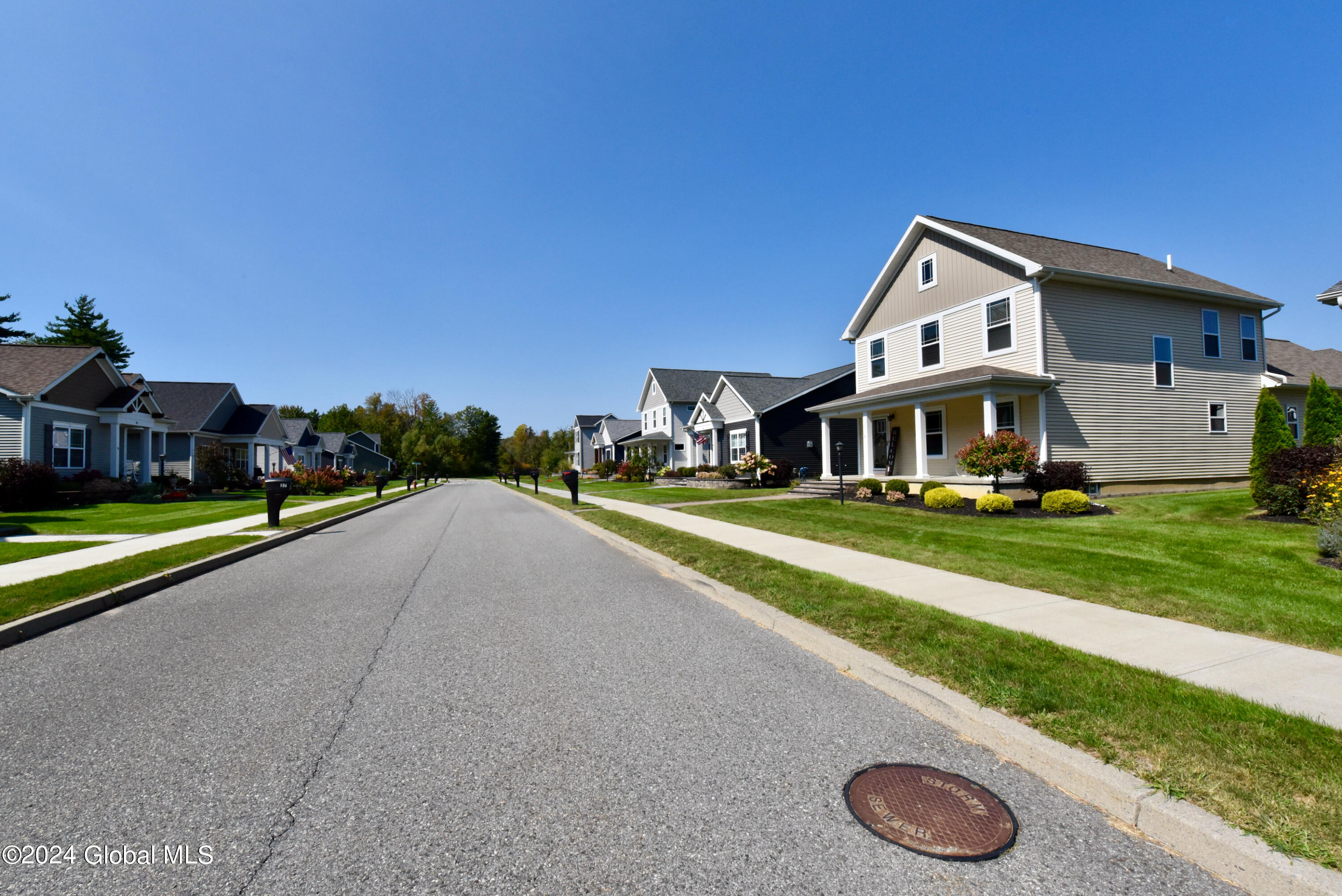 36 Vettura Court Malta NY 12020