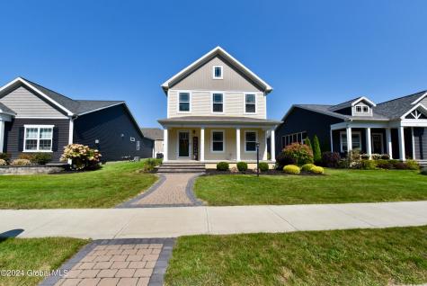 36 Vettura Court Malta NY 12020