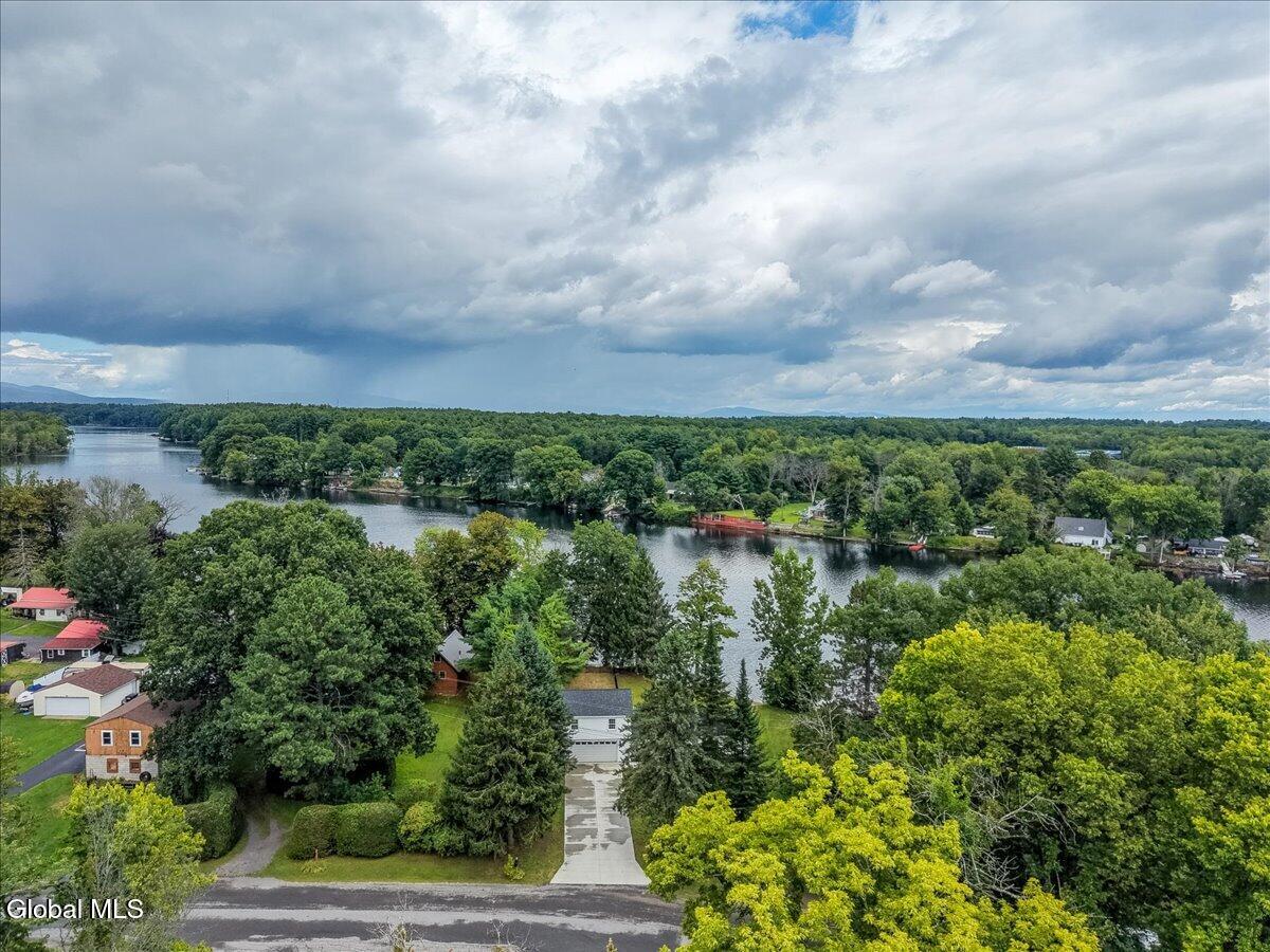 5 Old Bend Road Moreau NY 12828