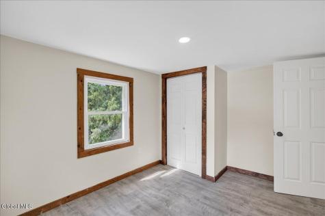 5 Old Bend Road Moreau NY 12828