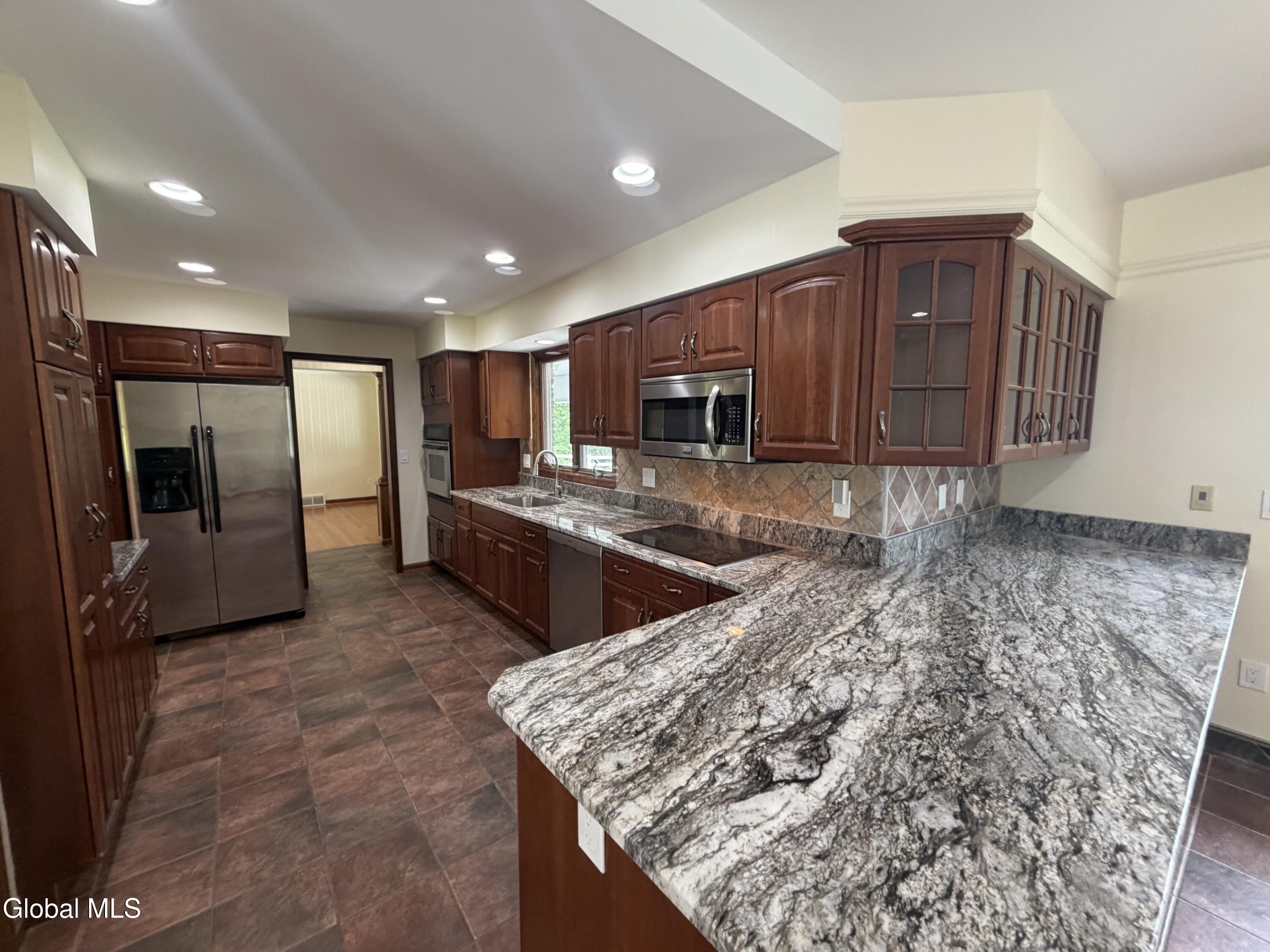 186 Van Rensselaer Boulevard Menands NY 12204