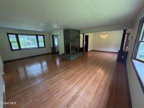 186 Van Rensselaer Boulevard Menands NY 12204