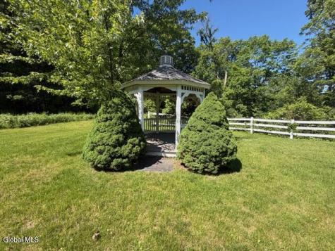 186 Van Rensselaer Boulevard Menands NY 12204