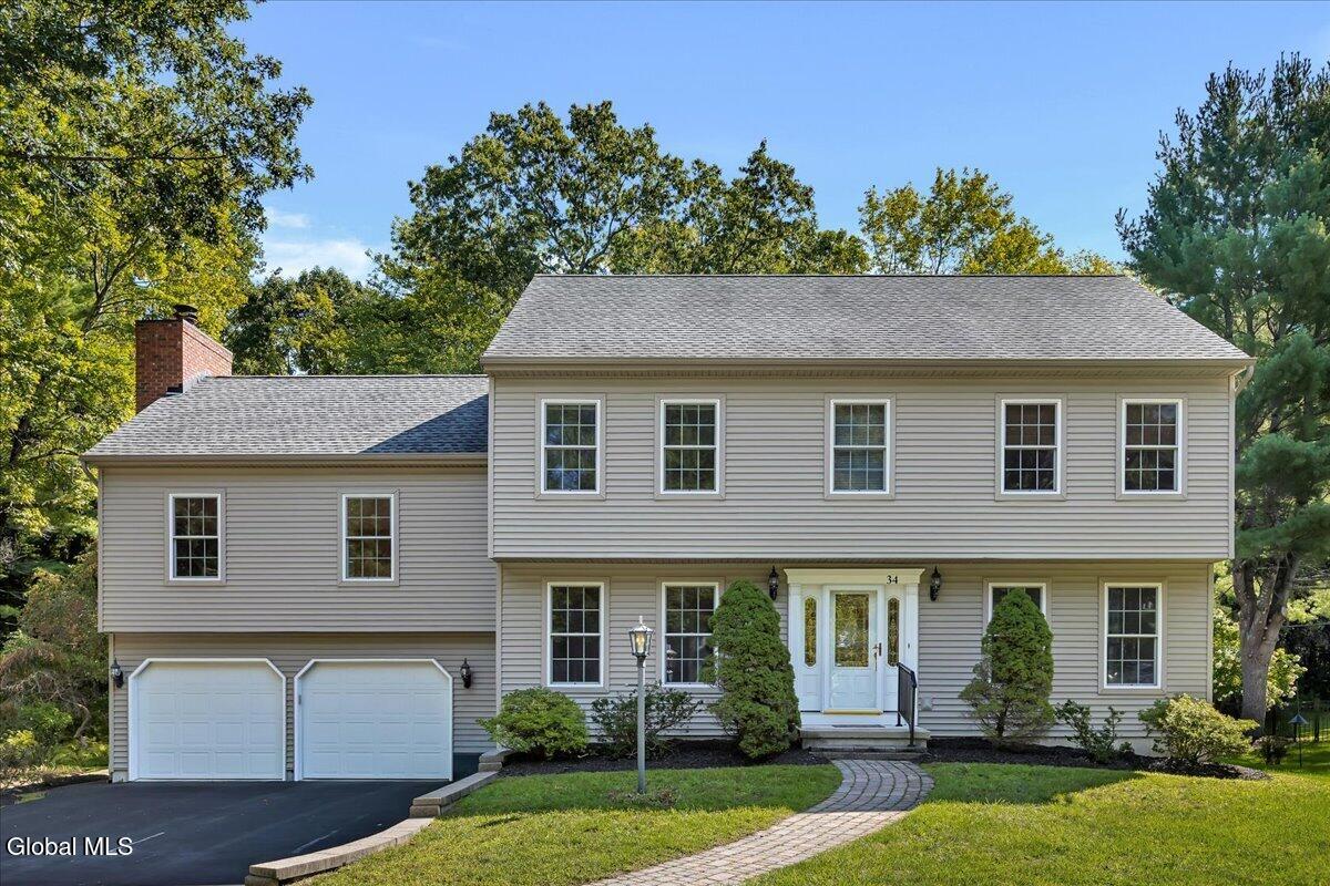 34 Darnley Greene Delmar NY 12054