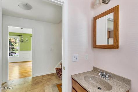34 Darnley Greene Delmar NY 12054