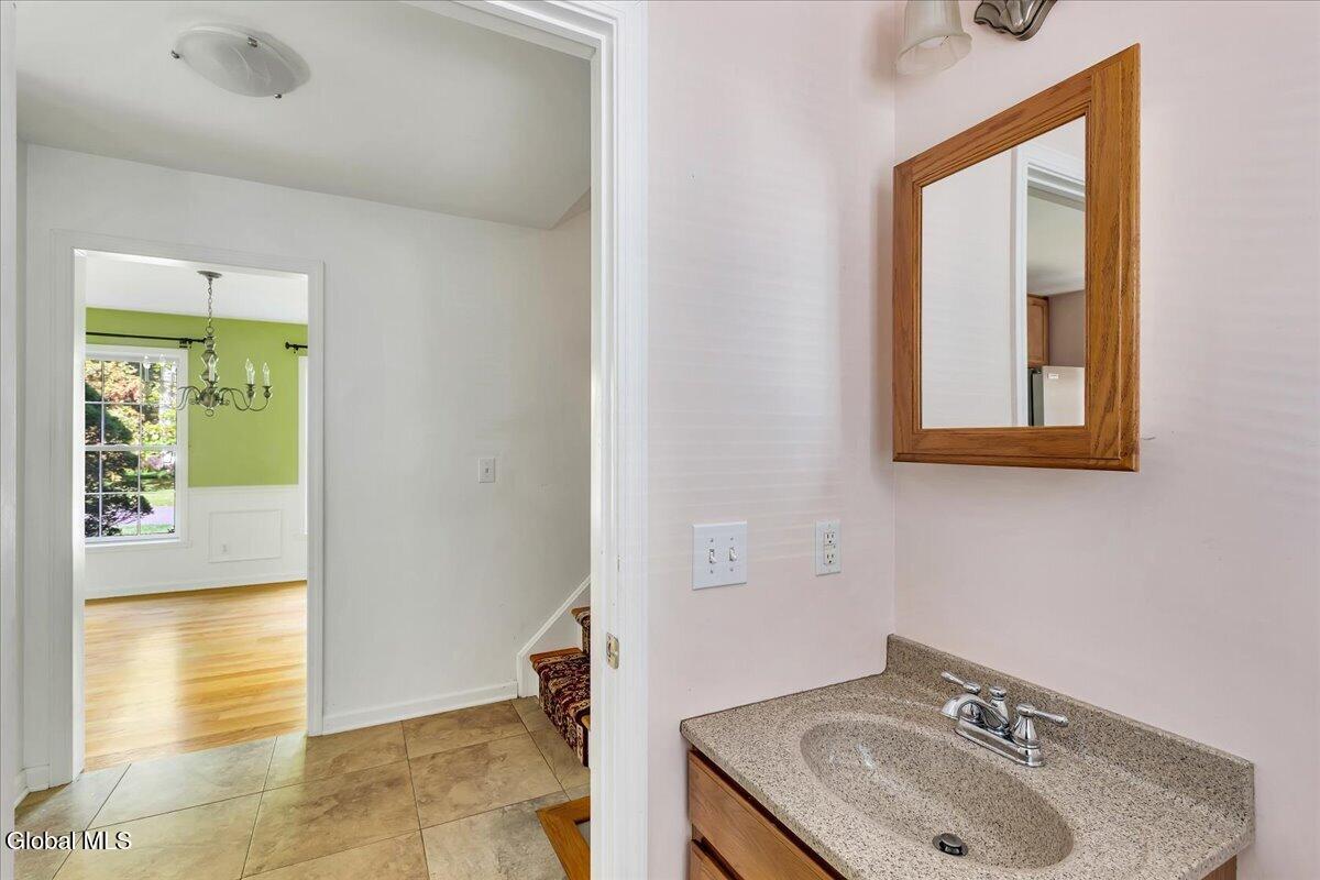 34 Darnley Greene Delmar NY 12054