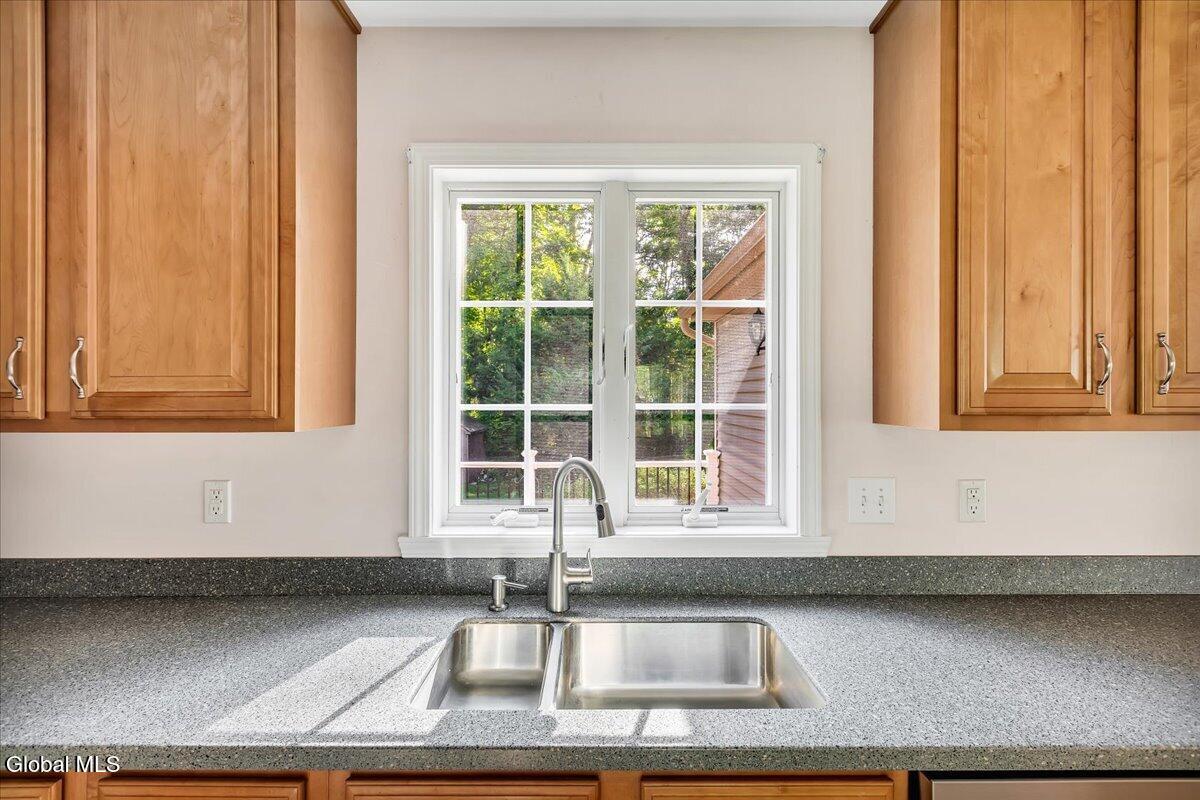 34 Darnley Greene Delmar NY 12054