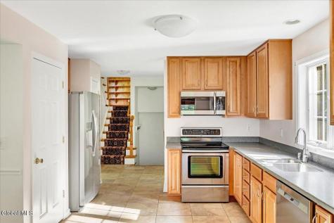 34 Darnley Greene Delmar NY 12054
