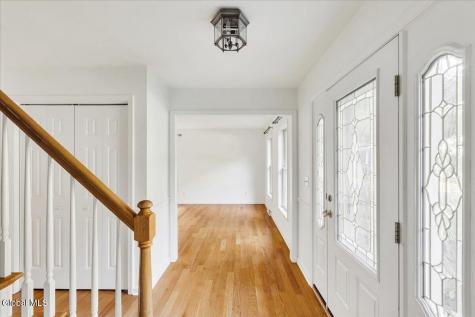 34 Darnley Greene Delmar NY 12054