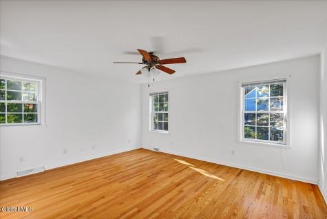 34 Darnley Greene Delmar NY 12054