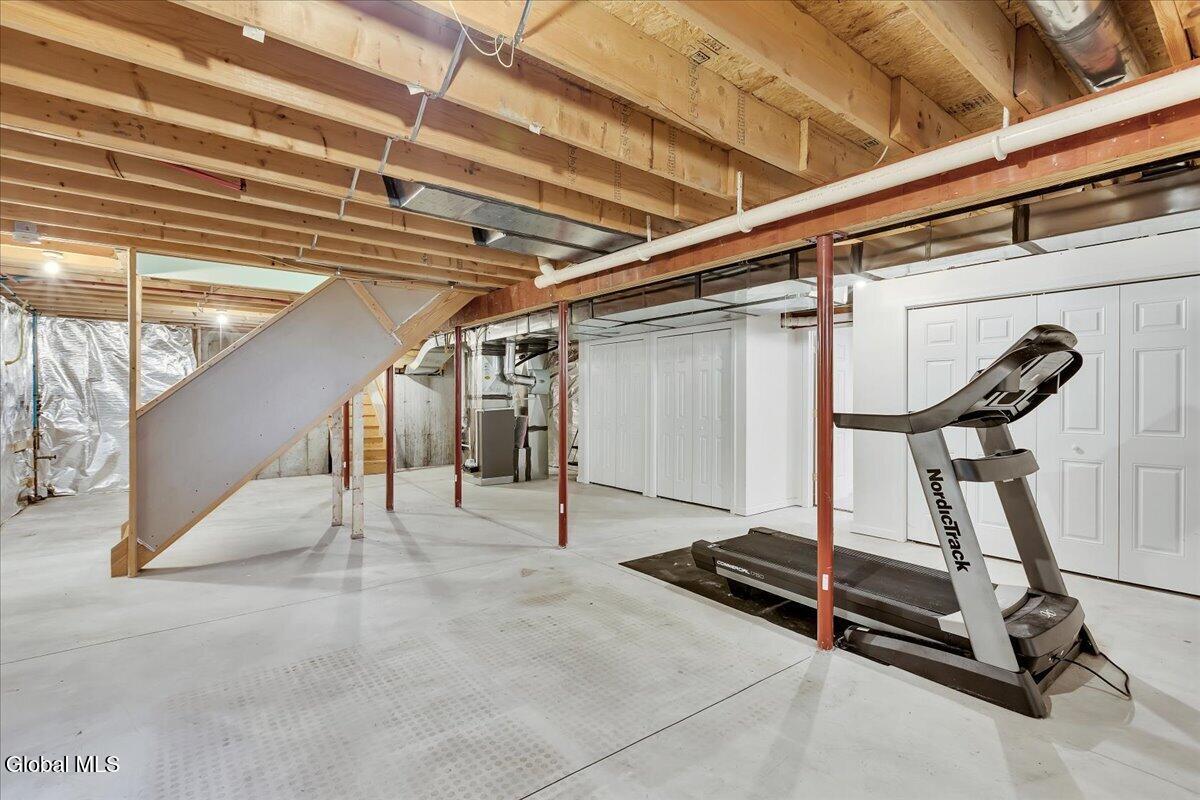 34 Darnley Greene Delmar NY 12054