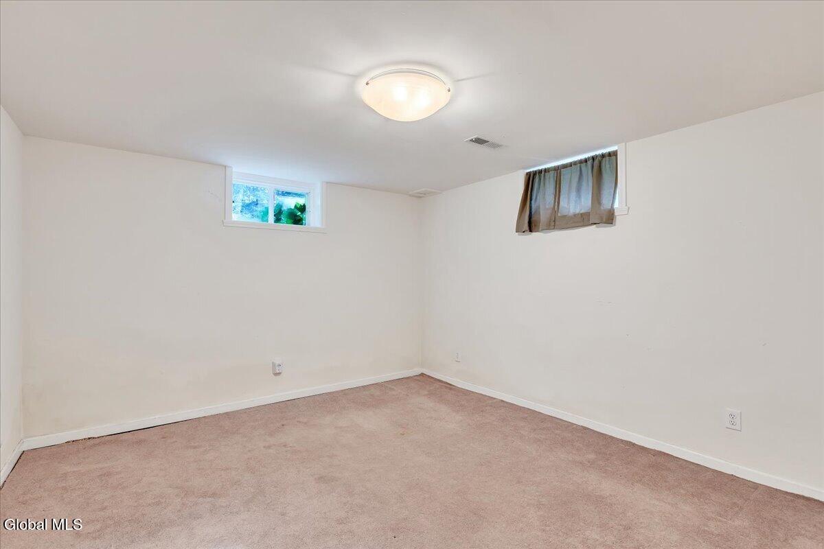 34 Darnley Greene Delmar NY 12054