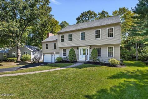 34 Darnley Greene Delmar NY 12054