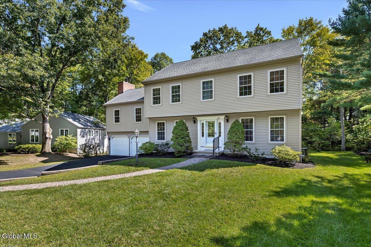 34 Darnley Greene Delmar NY 12054