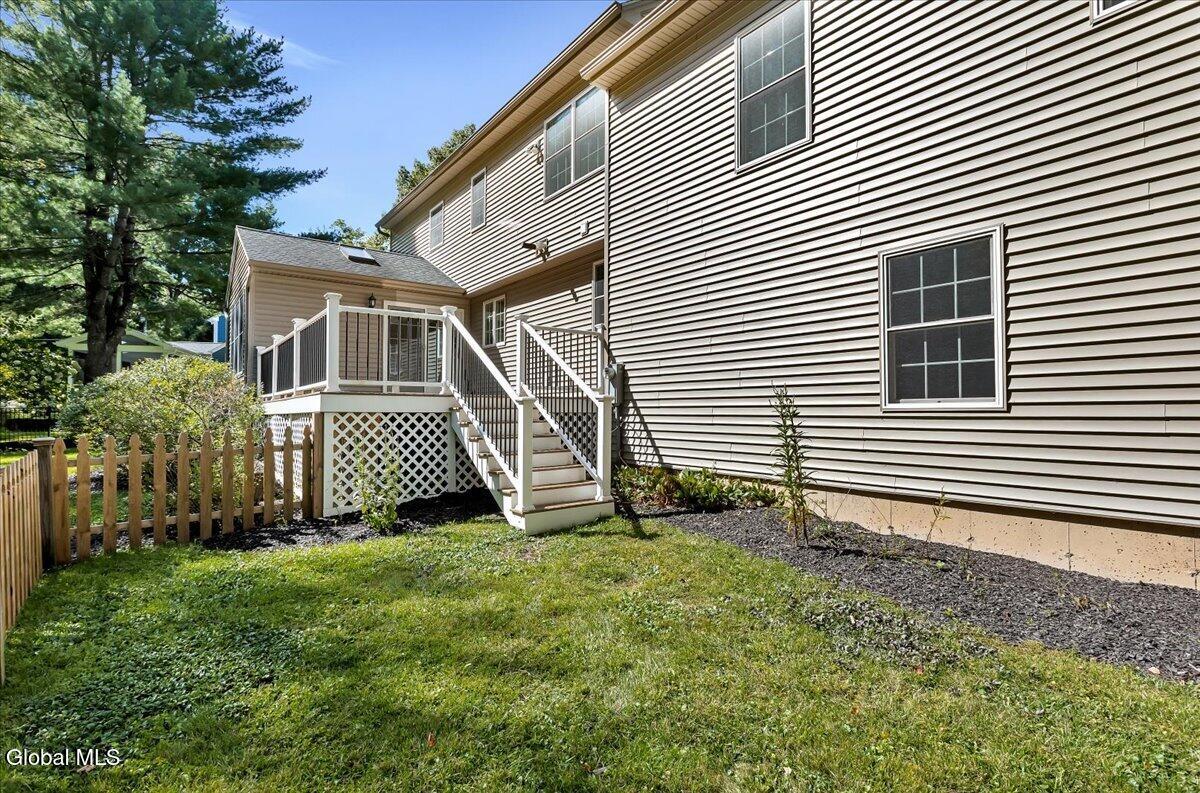 34 Darnley Greene Delmar NY 12054