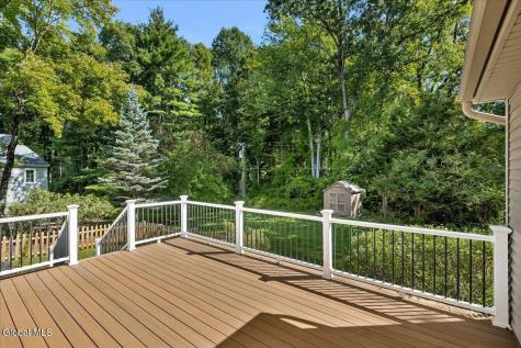 34 Darnley Greene Delmar NY 12054