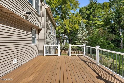 34 Darnley Greene Delmar NY 12054