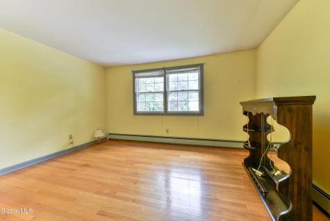 7 Southcrest Drive Clifton Park NY 12065