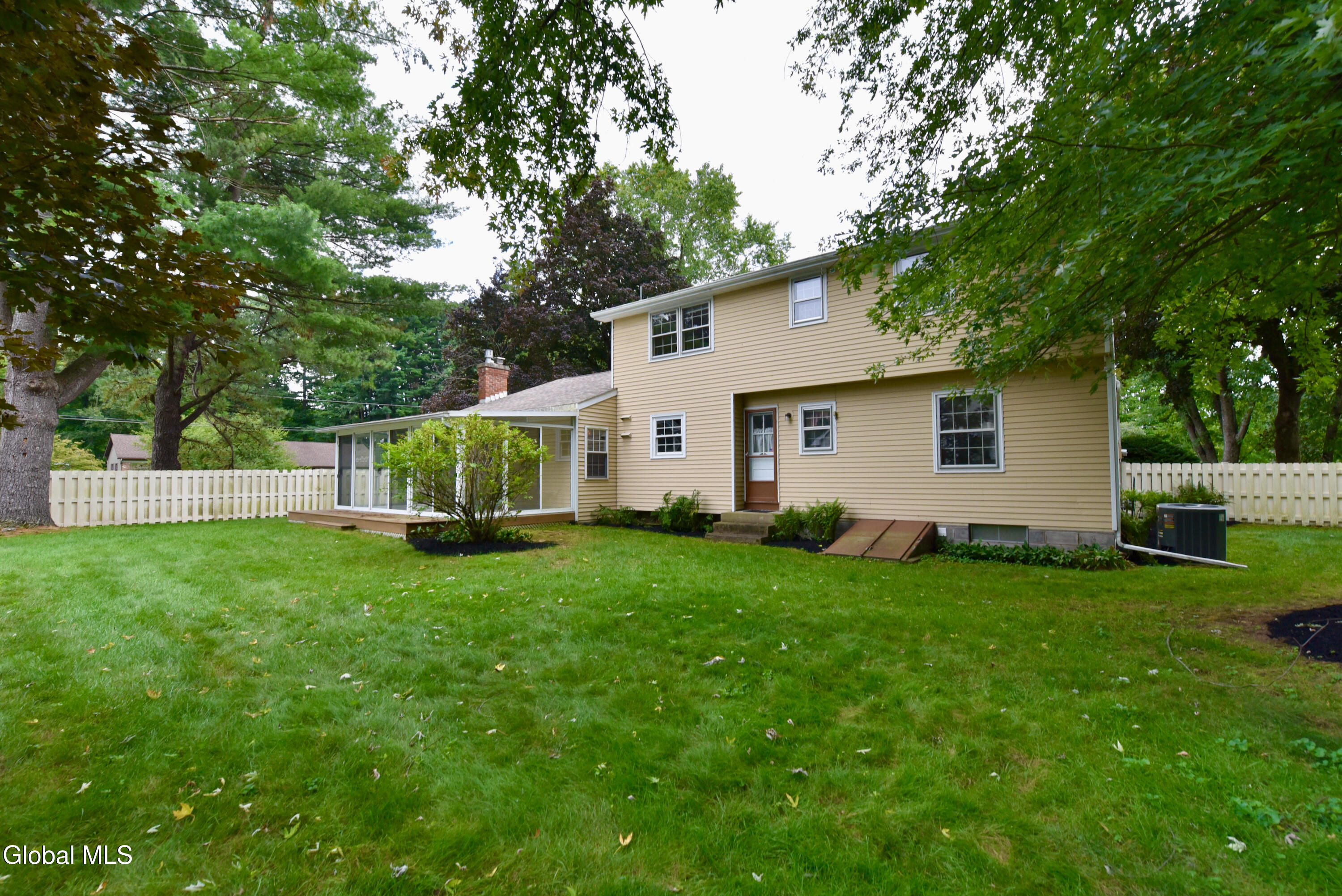 7 Southcrest Drive Clifton Park NY 12065