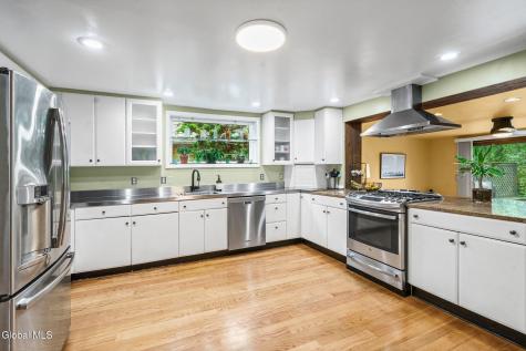 33 Front Street Schenectady NY 12305