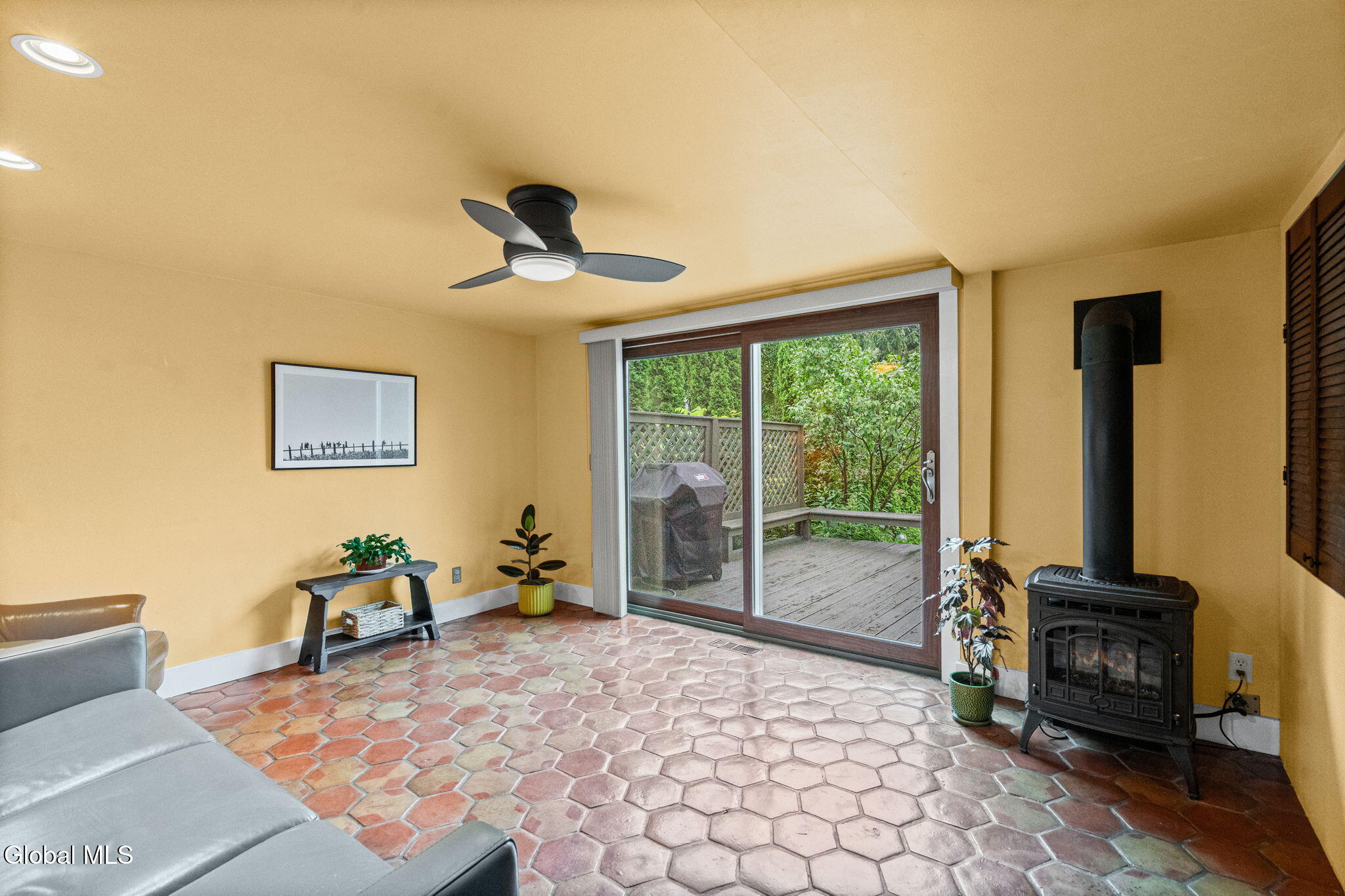 33 Front Street Schenectady NY 12305