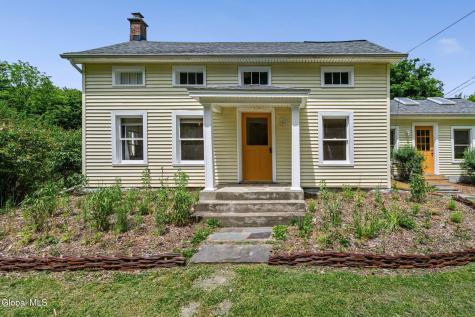 1166 Ny-143 Coeymans Hollow NY 12046