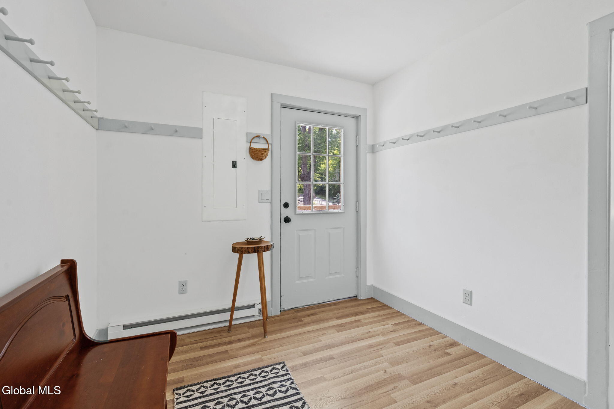 1166 Ny-143 Coeymans Hollow NY 12046