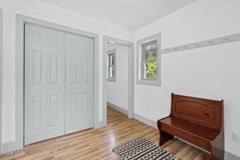 1166 Ny-143 Coeymans Hollow NY 12046